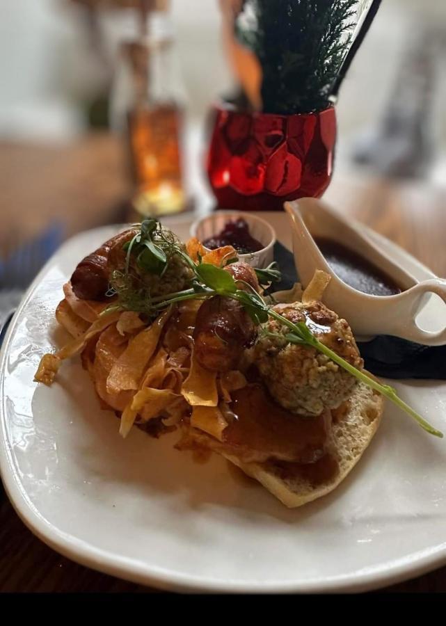 The Royal Oak Inn 보우네스온윈더미어 외부 사진